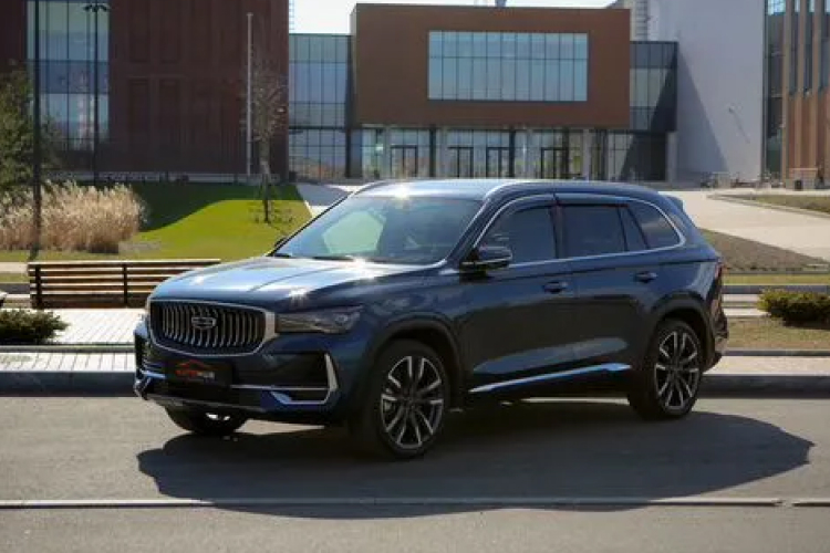 Аренда Geely Monjaro 2024 Прокат
