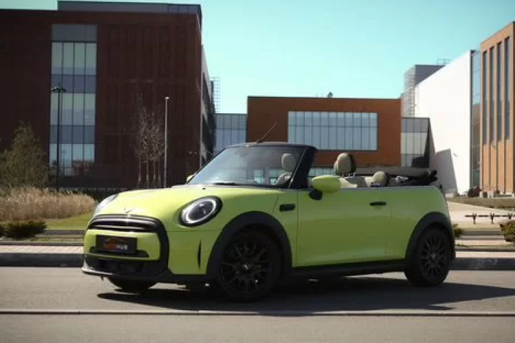 Аренда Mini Cooper Cabrio Lime в Калининграде