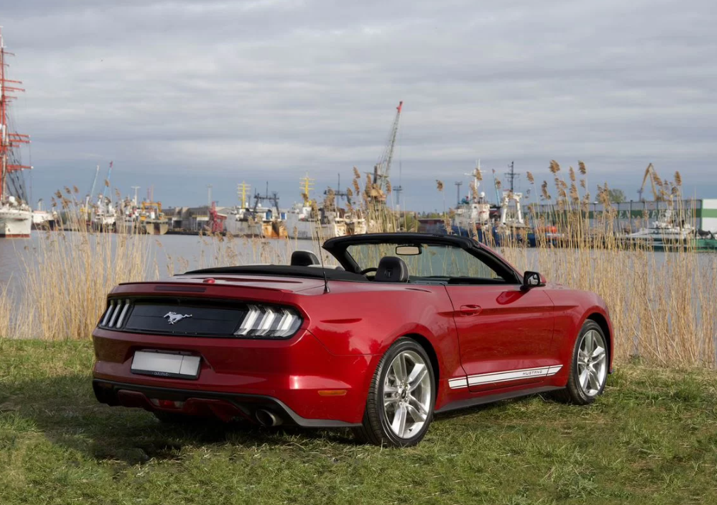 Аренда Ford Mustang 2020 прокат