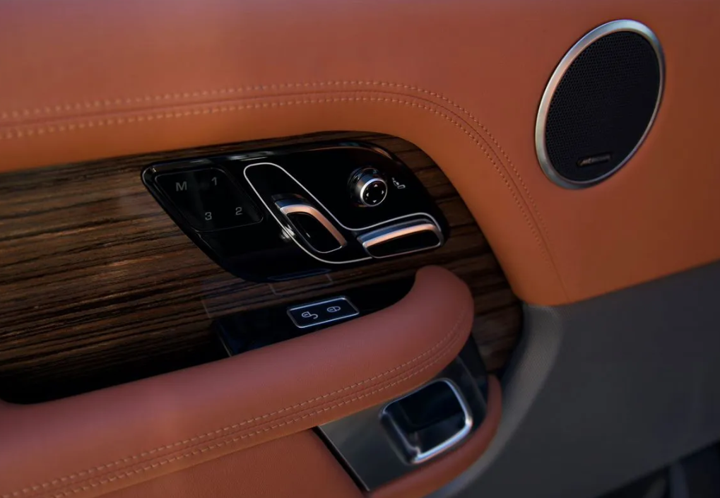 Аренда Land Rover Range Rover в Калининграде