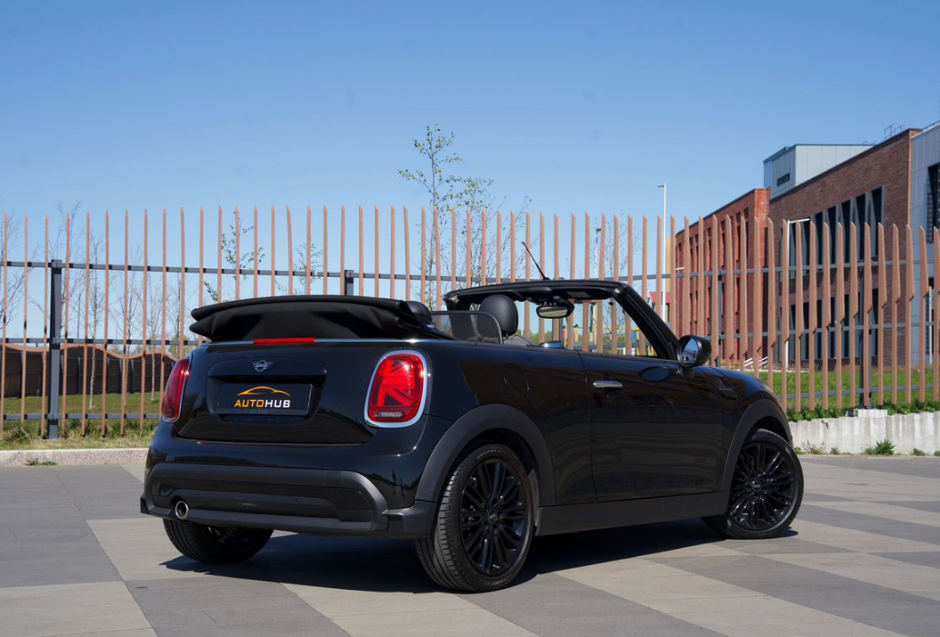 Аренда Mini Cooper Cabrio 2021 прокат