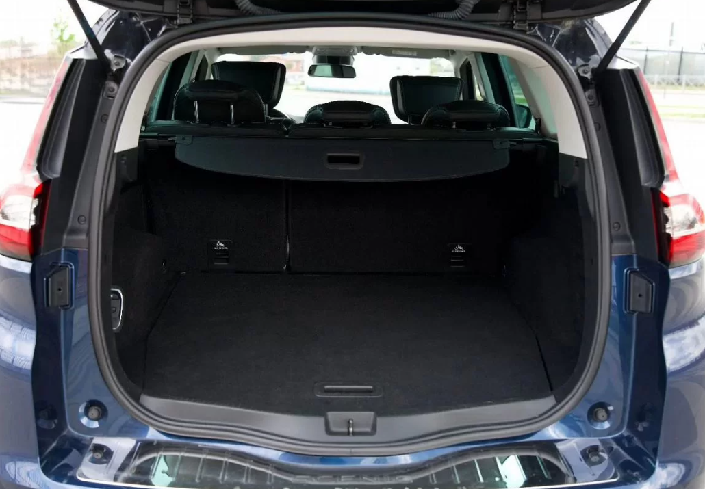 Аренда Renault Scenic прокат