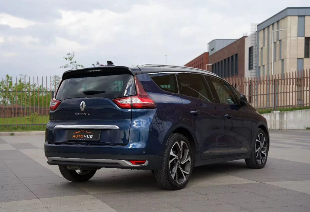 Аренда Renault Scenic прокат
